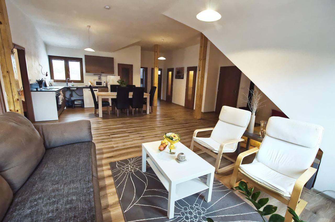 "U Capa" Krasny Apartman V Sedleci سيدليك المظهر الخارجي الصورة