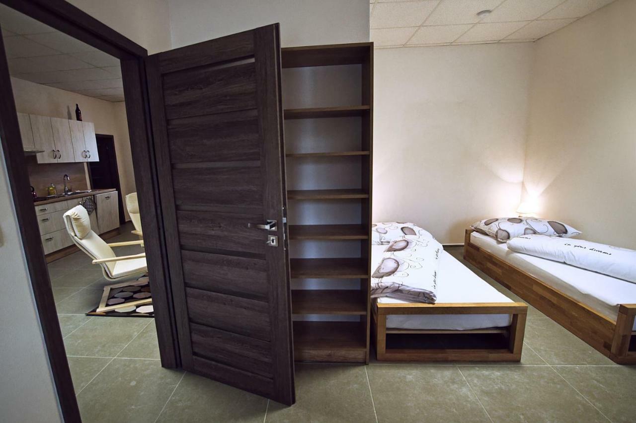 "U Capa" Krasny Apartman V Sedleci سيدليك المظهر الخارجي الصورة