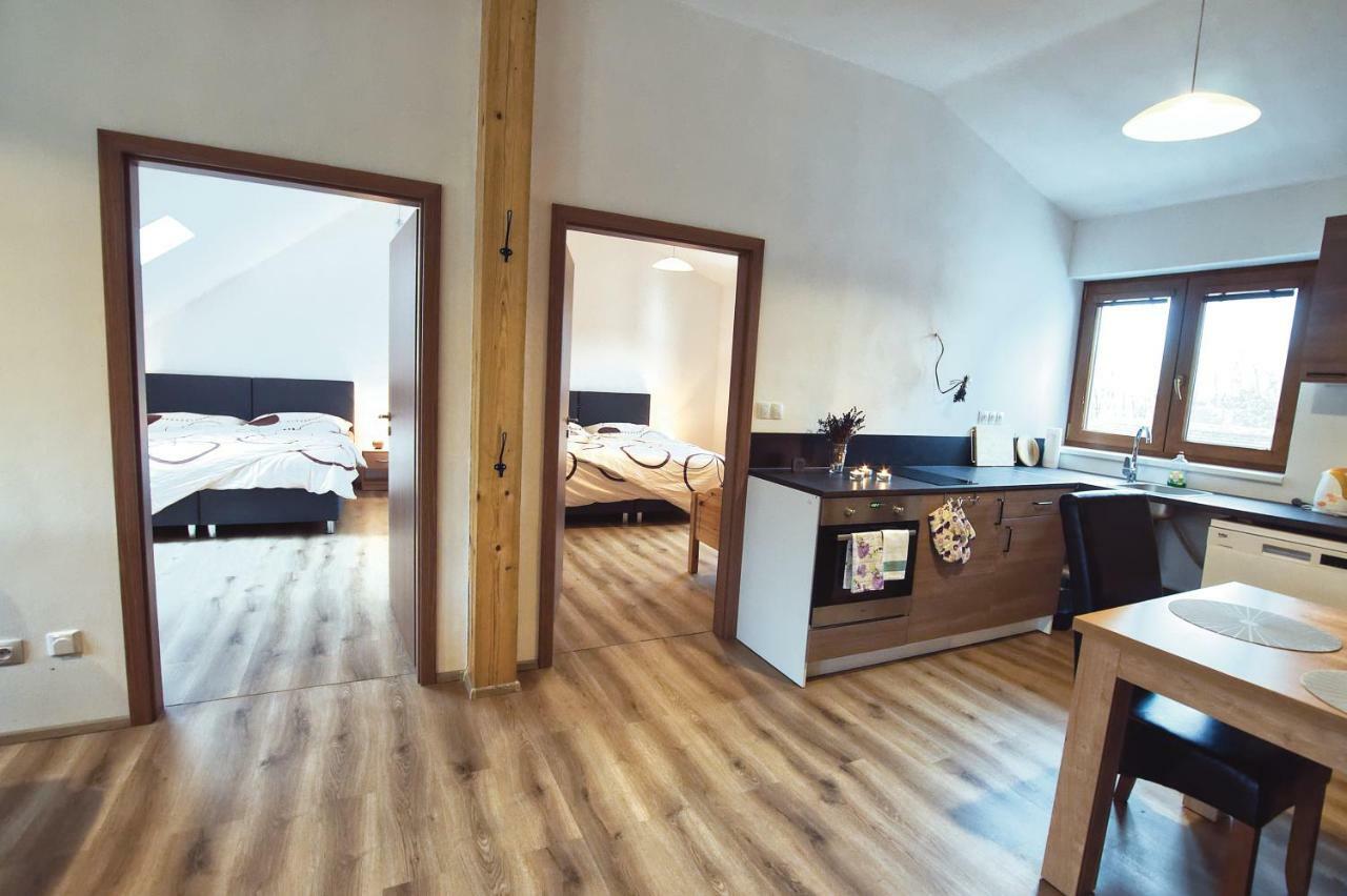 "U Capa" Krasny Apartman V Sedleci سيدليك المظهر الخارجي الصورة