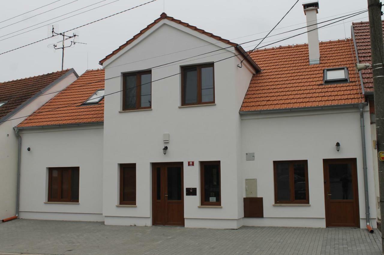 "U Capa" Krasny Apartman V Sedleci سيدليك المظهر الخارجي الصورة